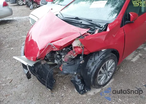 2017 Toyota Corolla Xle z USA, uszkodzony, nr VIN 2T1BURHE2HC835357